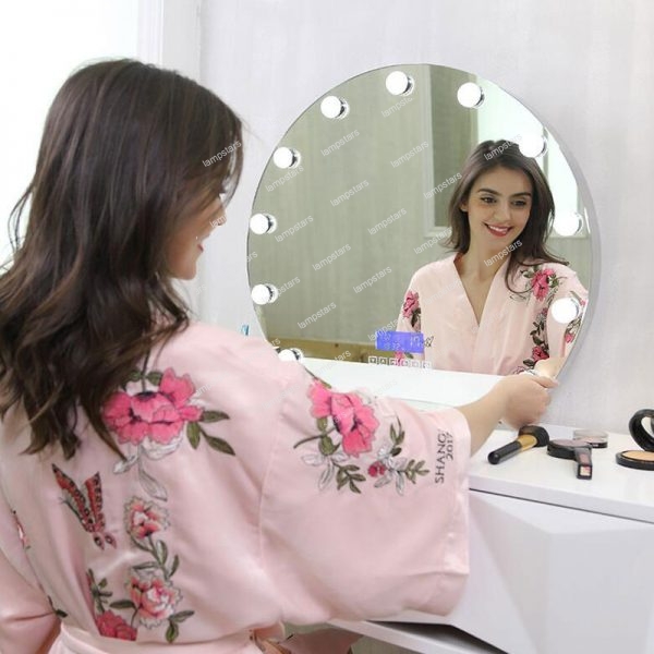 makeup mirrors with light bulbs